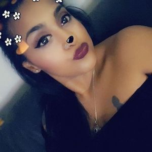 Meet your Posher, Roxanna